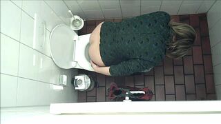 European Girl pooping 1, ScatKings.com Scat Porn 11 ScatKings.com Scat Porn