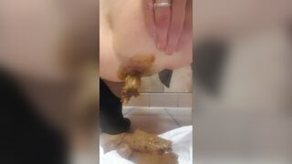 HUGE PEE AND POO, ScatKings.com Scat Porn 9 ScatKings.com Scat Porn